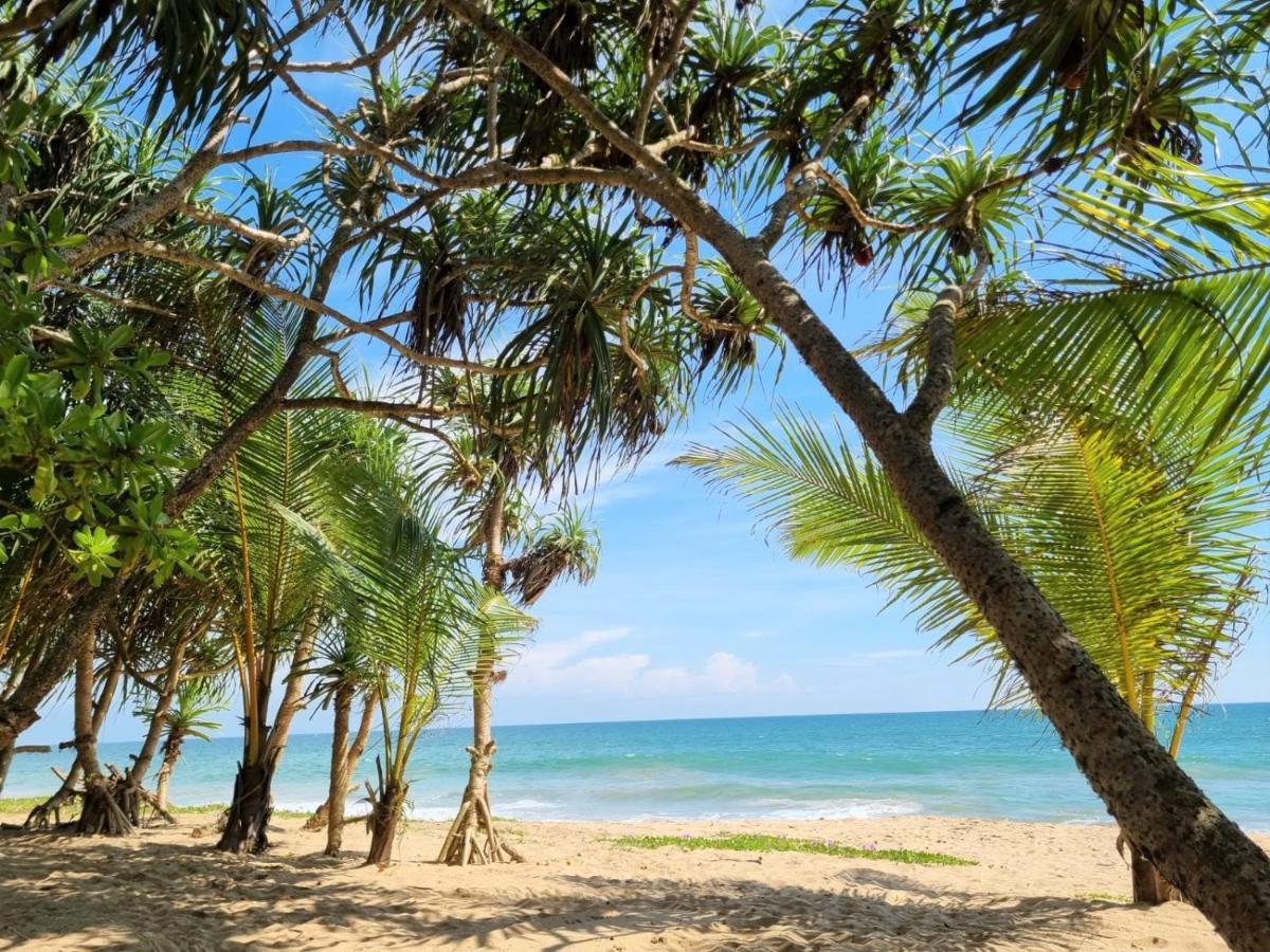 Golden Beach Paradise Tangalle Bagian luar foto