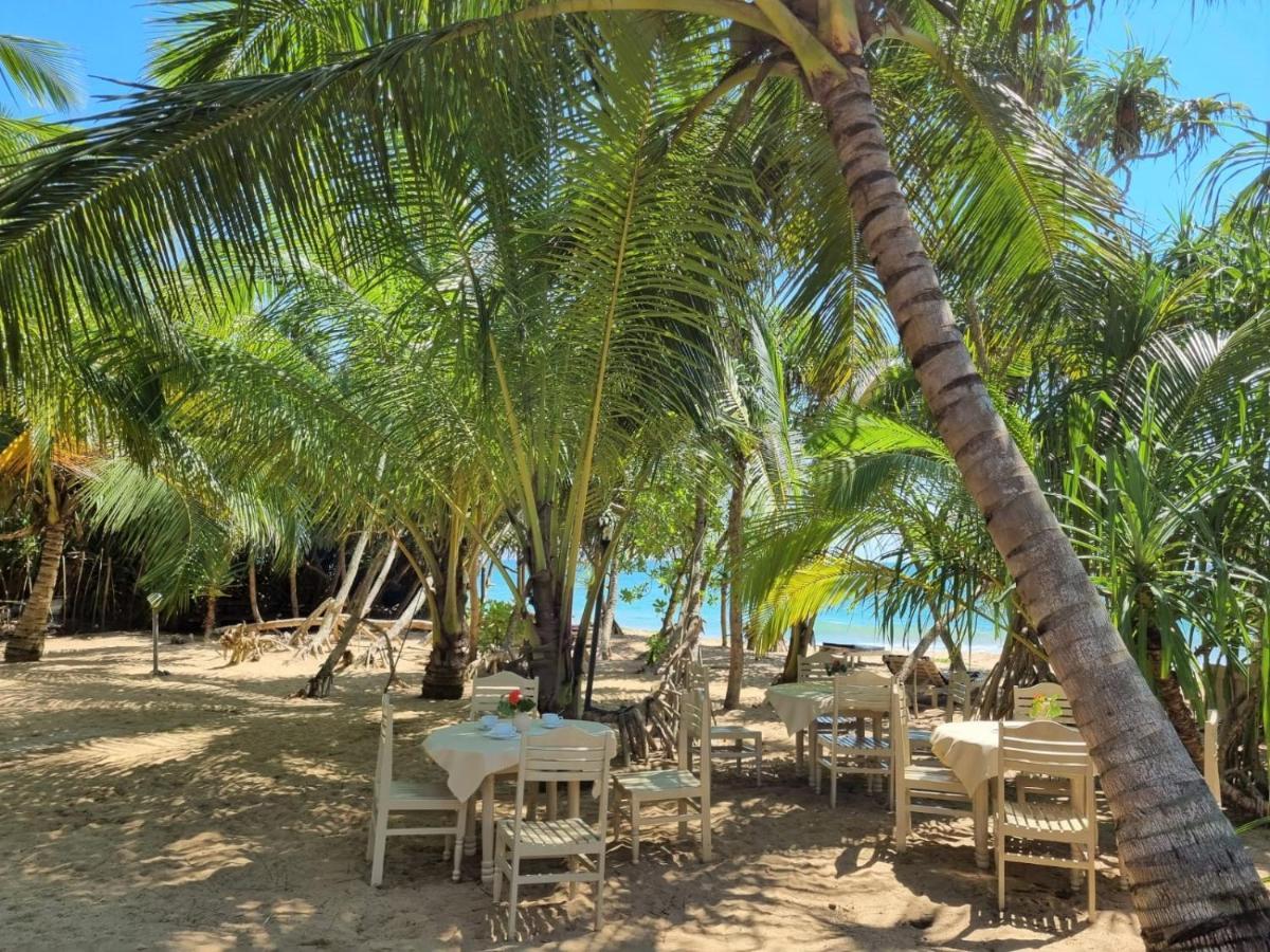 Golden Beach Paradise Tangalle Bagian luar foto