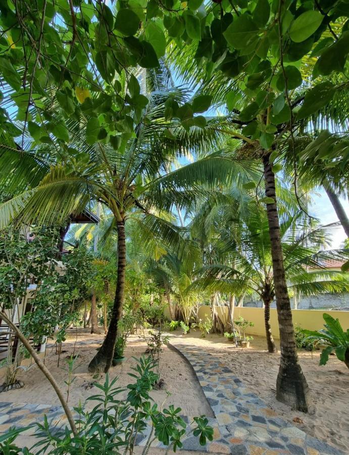 Golden Beach Paradise Tangalle Bagian luar foto