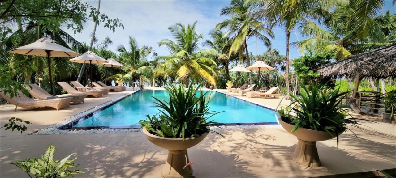 Golden Beach Paradise Tangalle Bagian luar foto