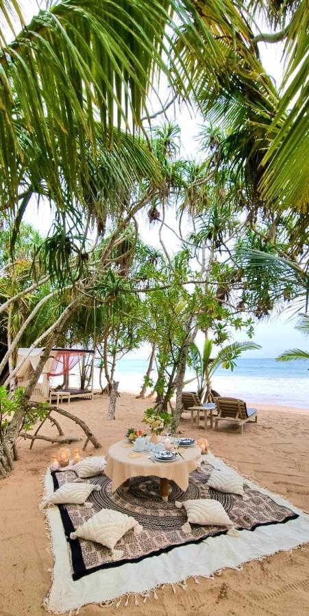 Golden Beach Paradise Tangalle Bagian luar foto