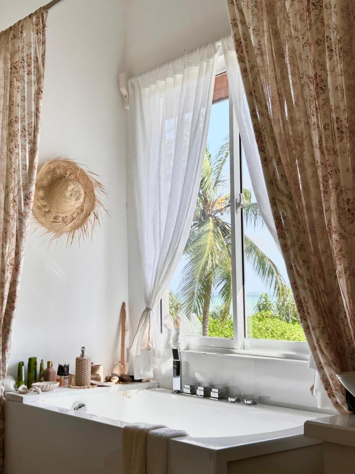 Golden Beach Paradise Tangalle Bagian luar foto